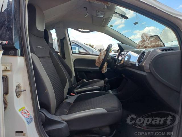 2018 VOLKSWAGEN UP 