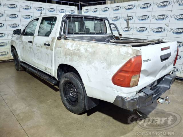 2021 TOYOTA HILUX CD 