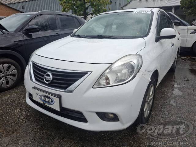2013 NISSAN VERSA 