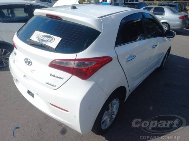 2015 HYUNDAI HB20 