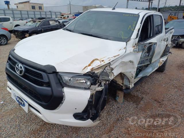 2024 TOYOTA HILUX CD 