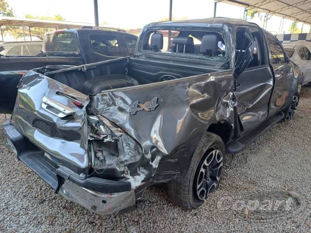 2021 TOYOTA HILUX CD 