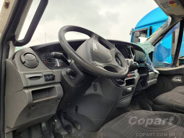 2015 IVECO DAILY CHASSI 