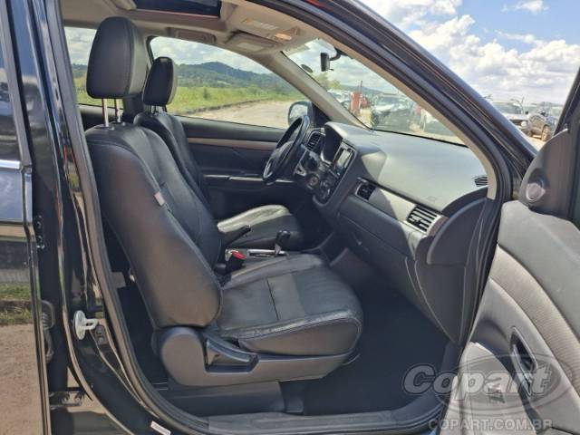 2015 MITSUBISHI OUTLANDER 