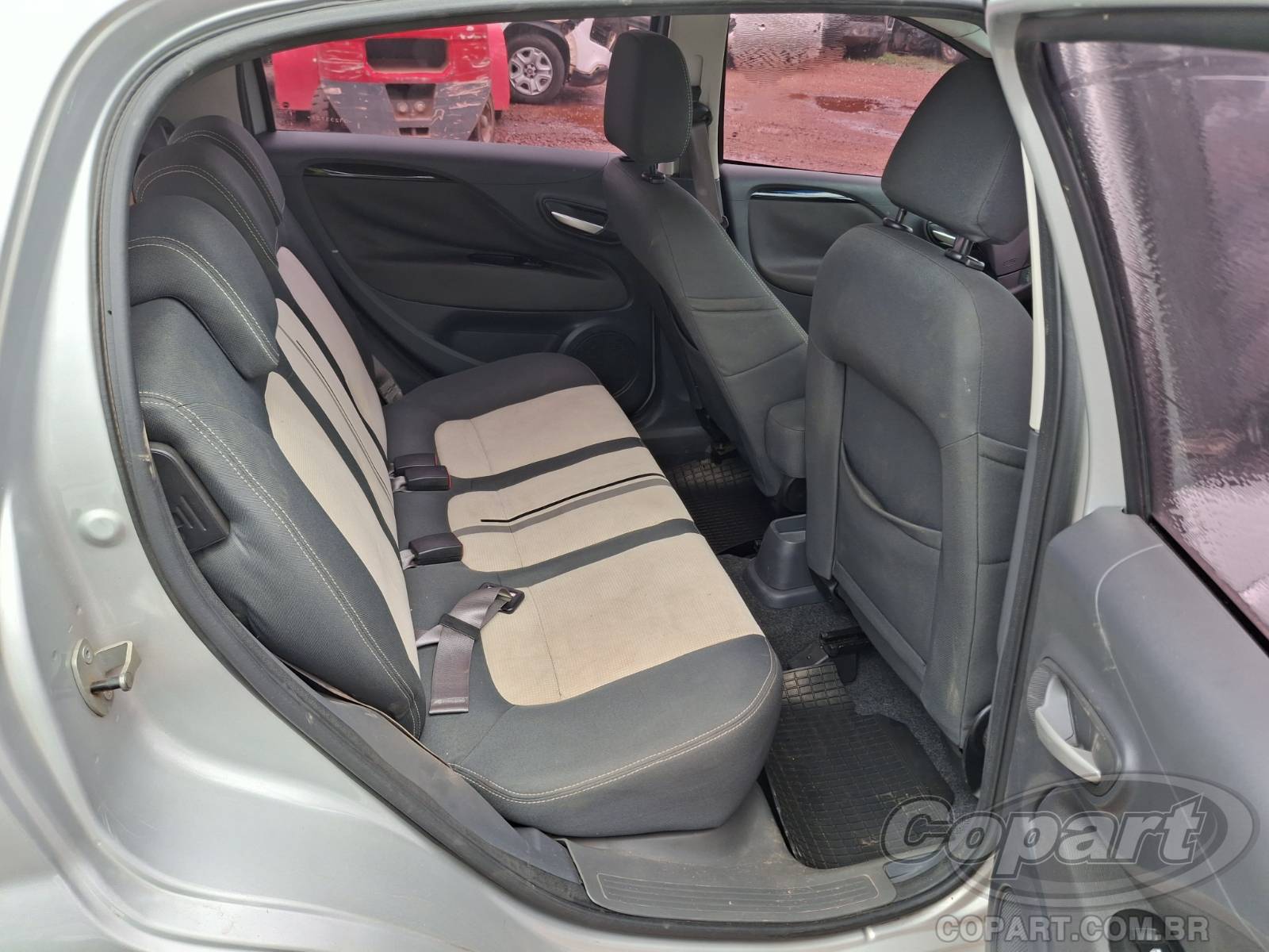 Foto 6 de 12: 2013 FIAT PUNTO