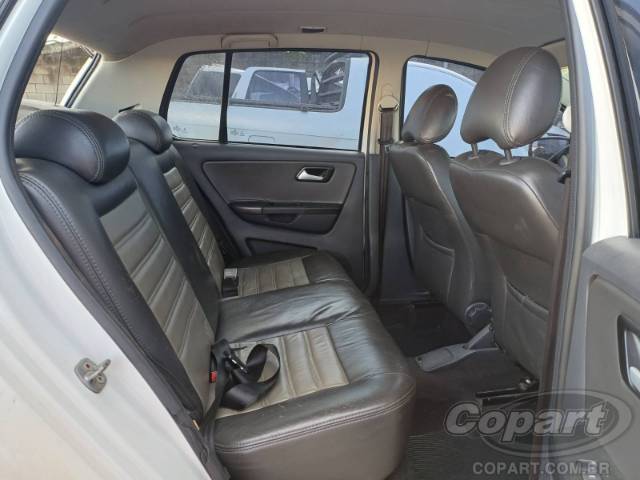 2014 VOLKSWAGEN FOX 