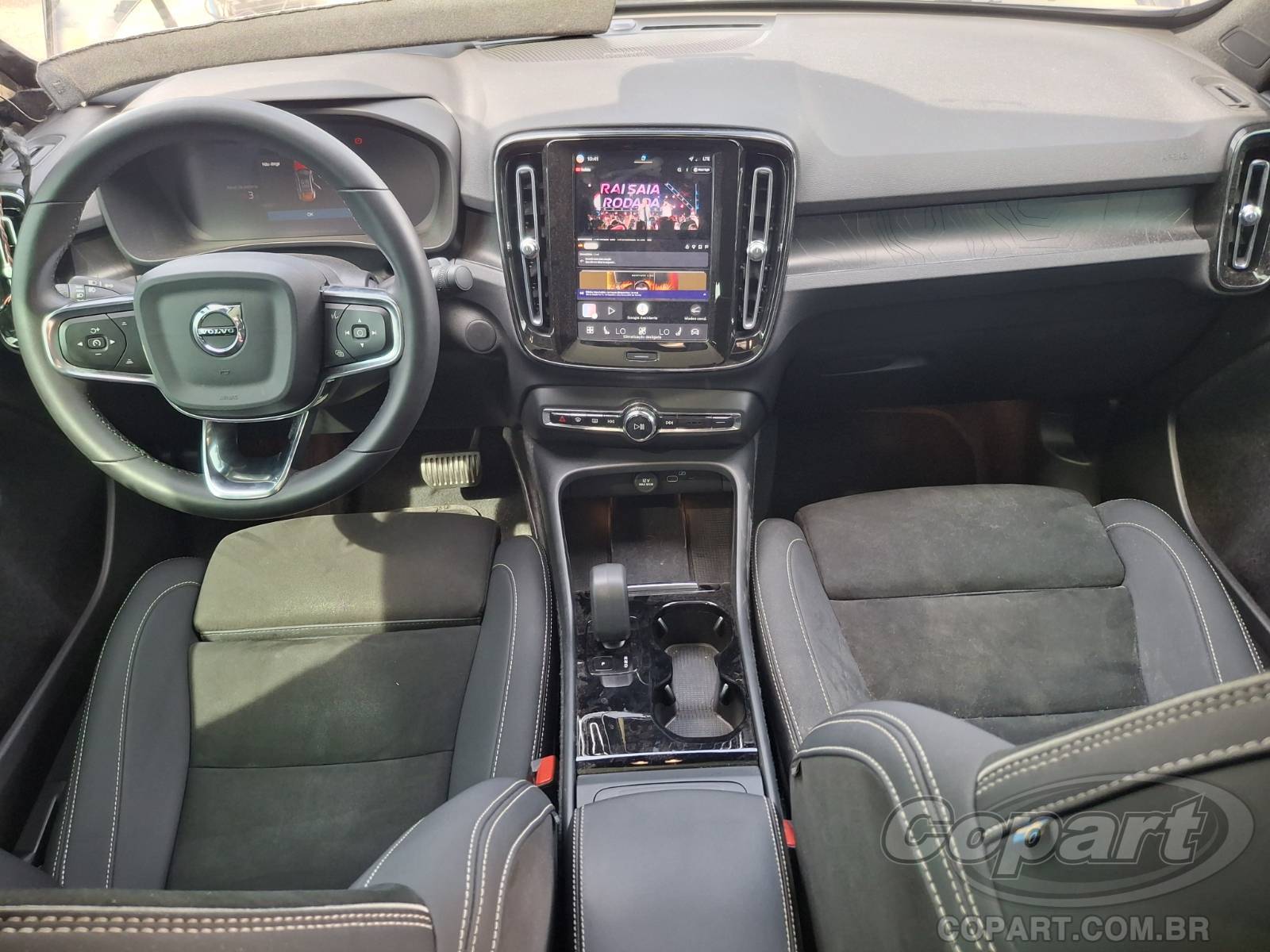 2023 VOLVO C40 — foto 9 de 11
