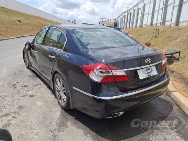 2013 HYUNDAI GENESIS 