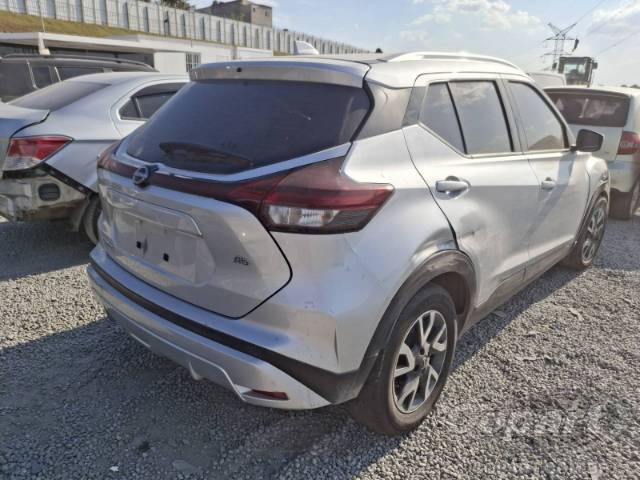 2024 NISSAN KICKS 