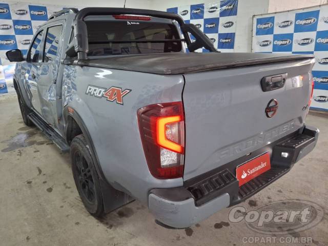 2025 NISSAN FRONTIER CD 