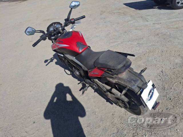 2025 BAJAJ DOMINAR 