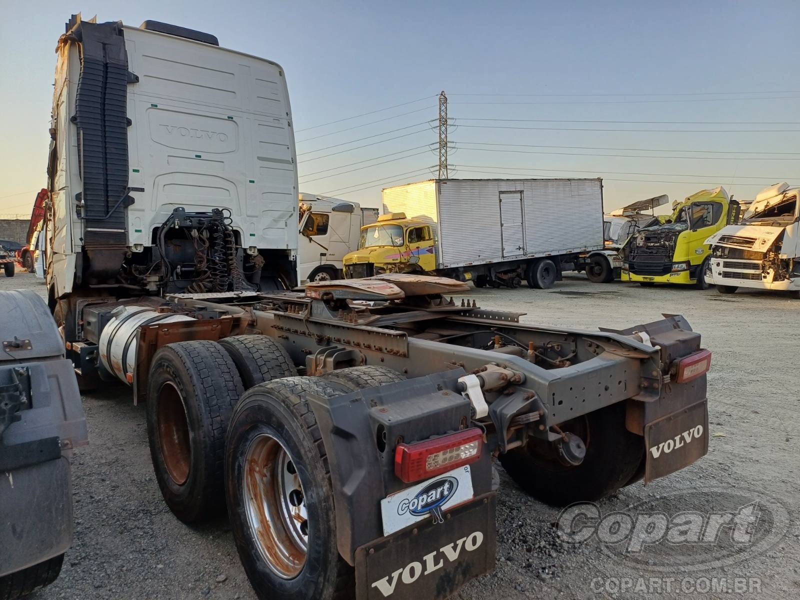 2016 VOLVO FH — leilão em Pirapora/SP (foto 3)