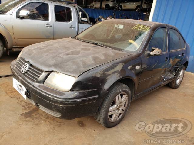 2001 VOLKSWAGEN BORA 