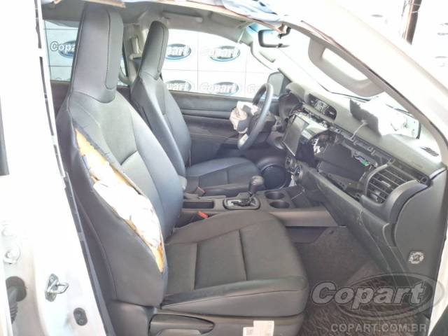 2025 TOYOTA HILUX CD 