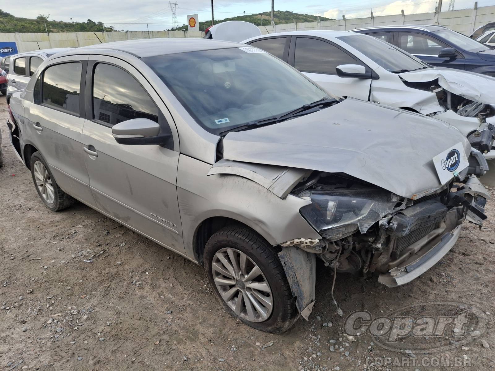 Veículo VW - VolksWagen Voyage VOLKSWAGEN VOYAGE 2015 Comfortline 1.0 Total Flex 2015 em leilão