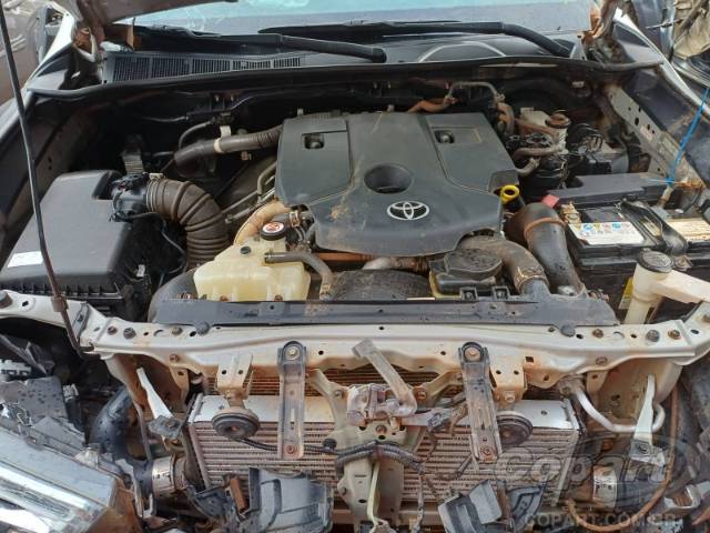 2023 TOYOTA HILUX CD 