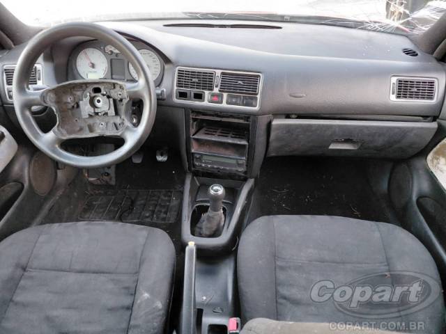 2002 VOLKSWAGEN GOLF 