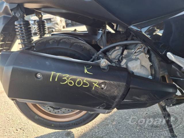 2024 YAMAHA XMAX 