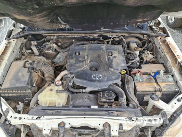 2021 TOYOTA HILUX CS 