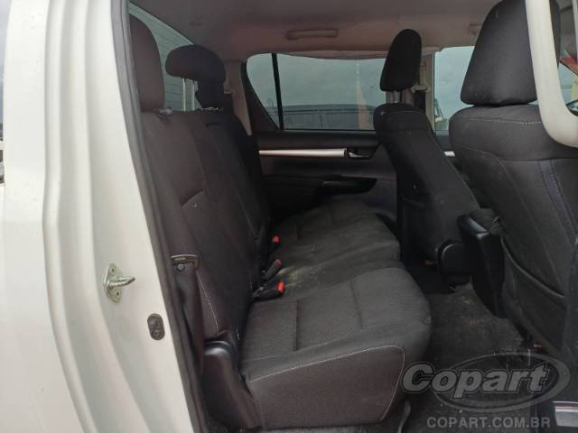 2024 TOYOTA HILUX CD 