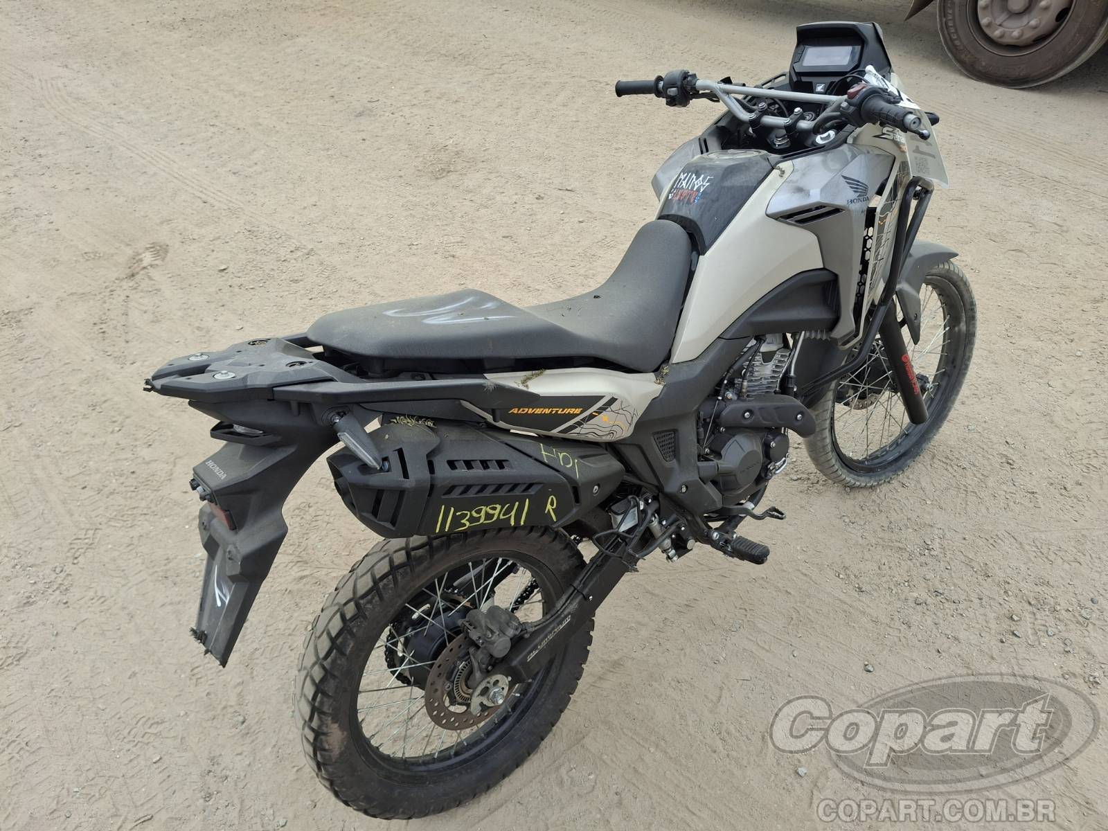 2025 HONDA XRE SAHARA 300 — foto 4 de 10