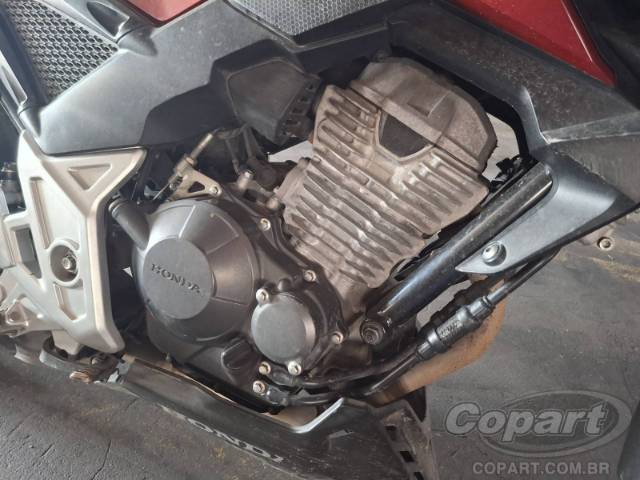 2025 HONDA CB 300F 