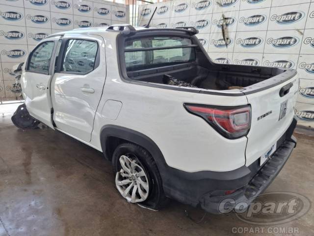2025 FIAT STRADA CD 