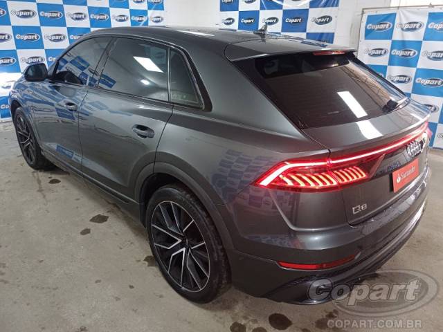 2019 AUDI Q8 