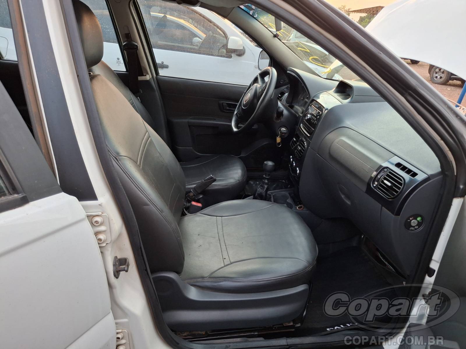2015 FIAT WEEKEND — leilão em Cuiabá/MT (foto 5)