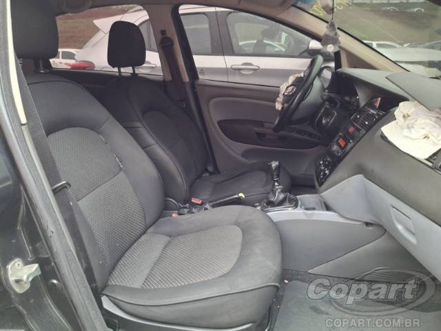 2013 FIAT LINEA 