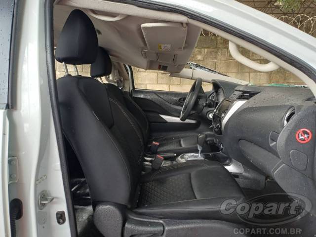 2025 NISSAN FRONTIER CD 