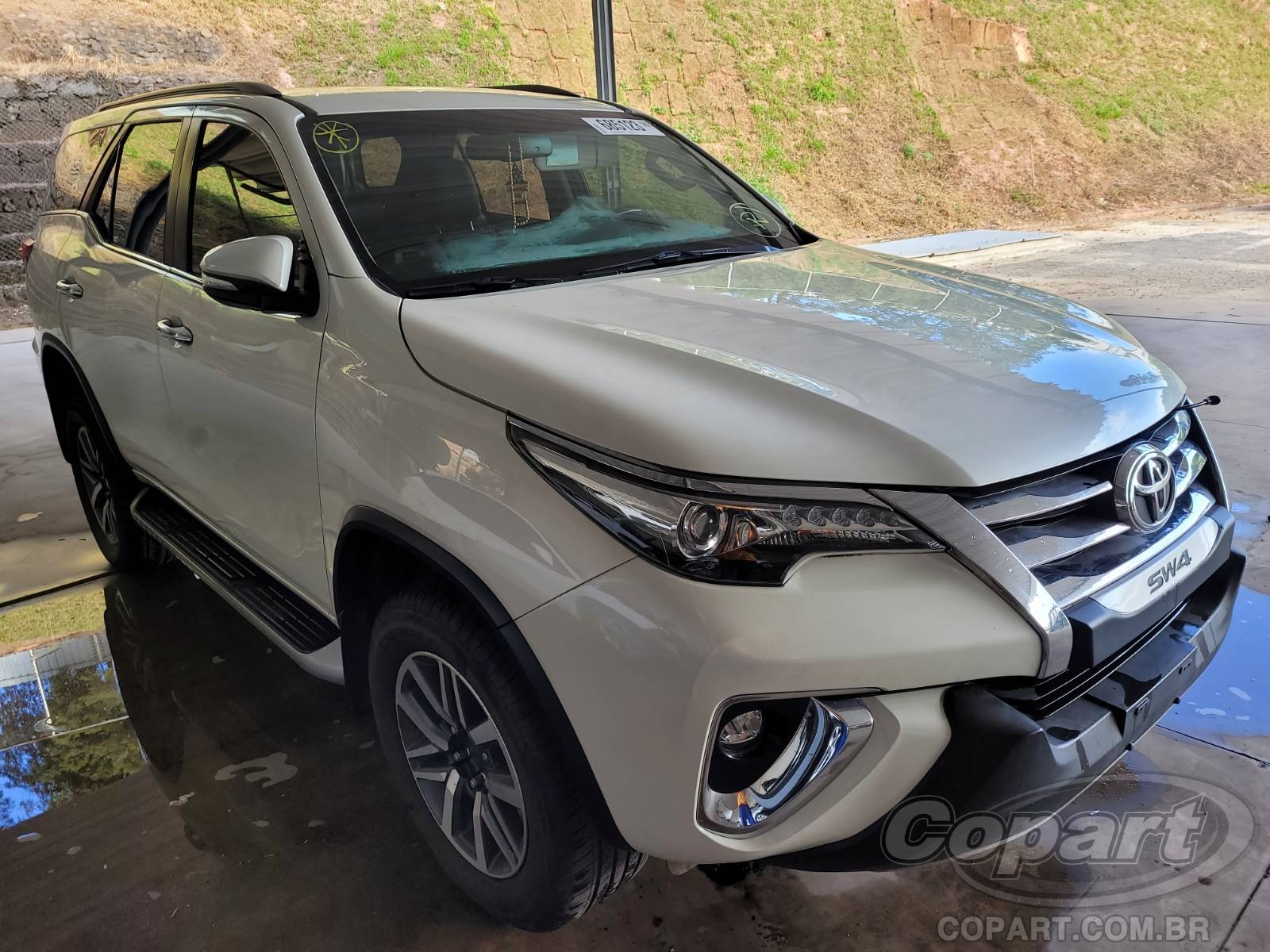 Toyota Hilux SW4 SRX 2.8 D-4D Turbo