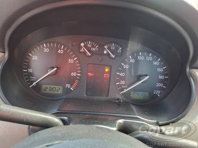 2002 VOLKSWAGEN SAVEIRO 