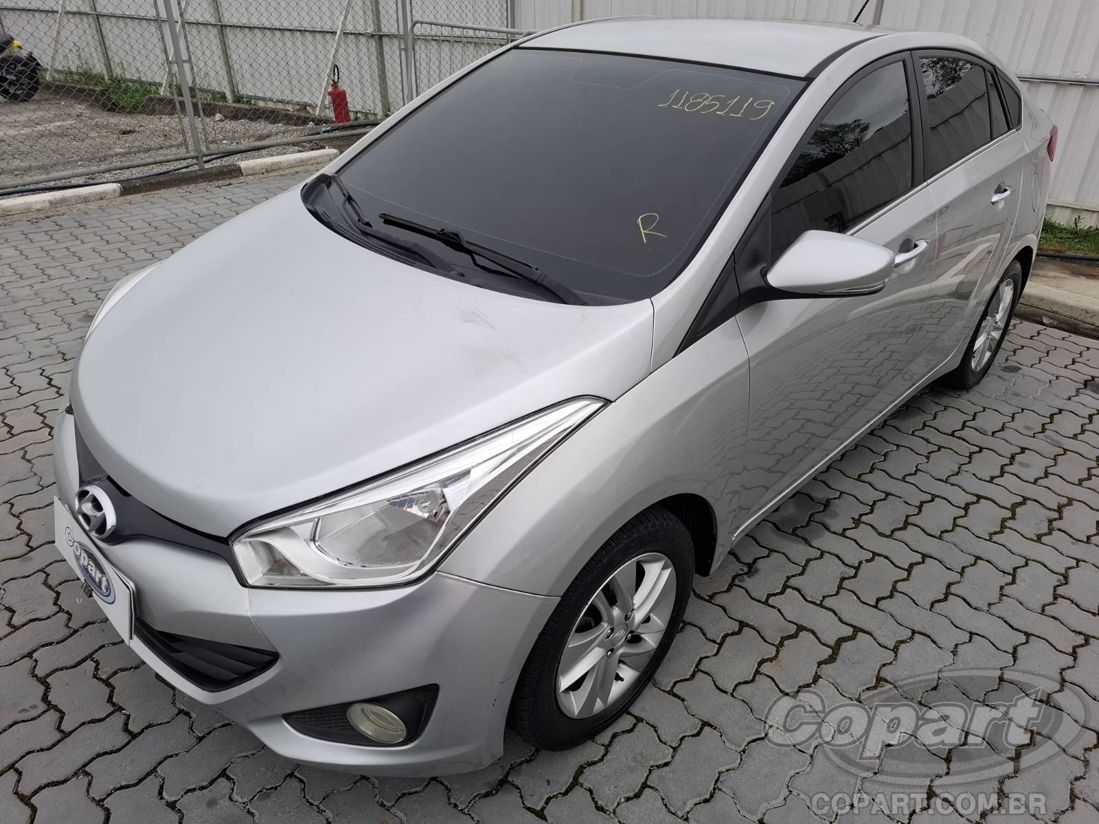 Foto 2: 2015 HYUNDAI HB20S