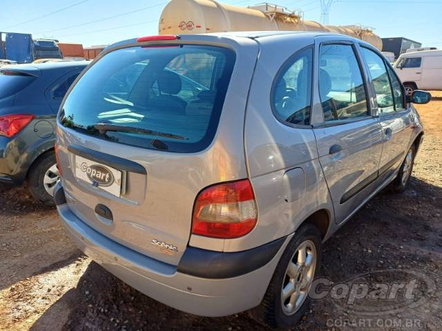 2011 RENAULT SCENIC 
