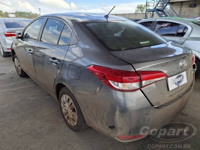 2023 TOYOTA YARIS SEDA 