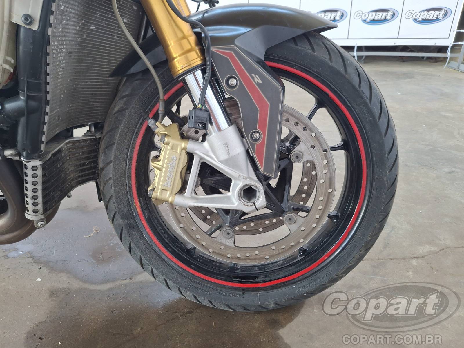 Foto 8 de 10: 2019 BMW S 1000