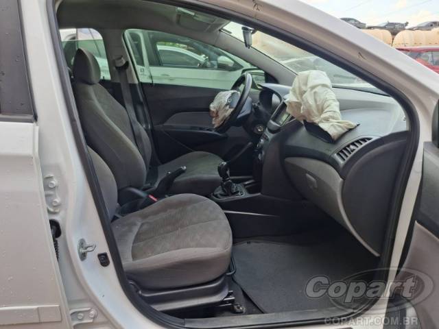 2017 HYUNDAI HB20S 