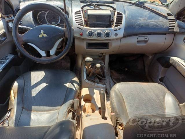 2011 MITSUBISHI L200 TRITON 