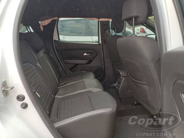 2025 RENAULT DUSTER 