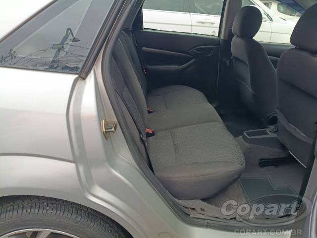 2008 FORD FOCUS SEDAN 