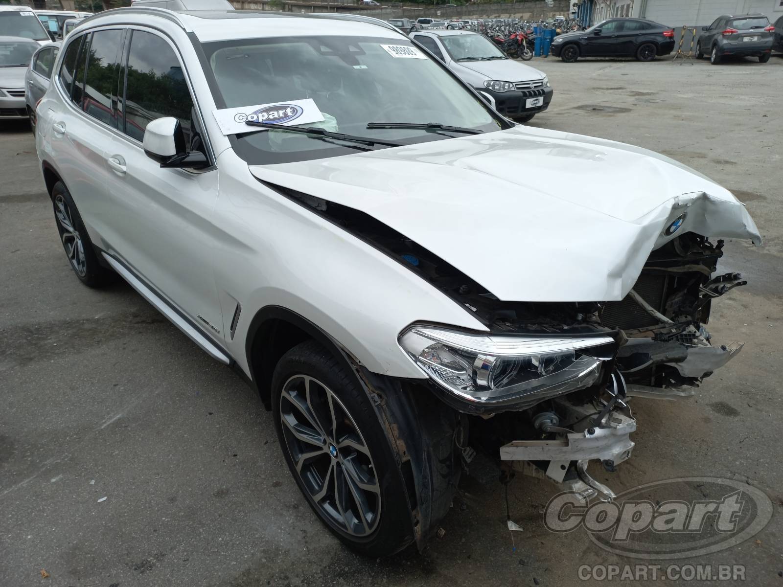 Veículo BMW X3 BMW X3 xDrive30i 2.0 16V Twin Turbo 2018 Colisão Média Monta 2018 em leilão