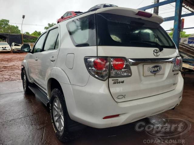 2015 TOYOTA HILUX SW4 