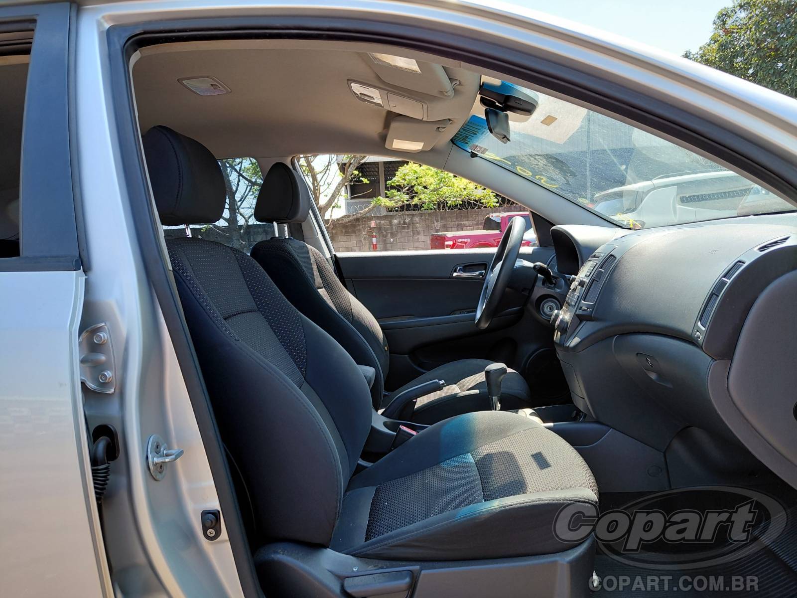 2012 HYUNDAI I30 — foto 5 de 10