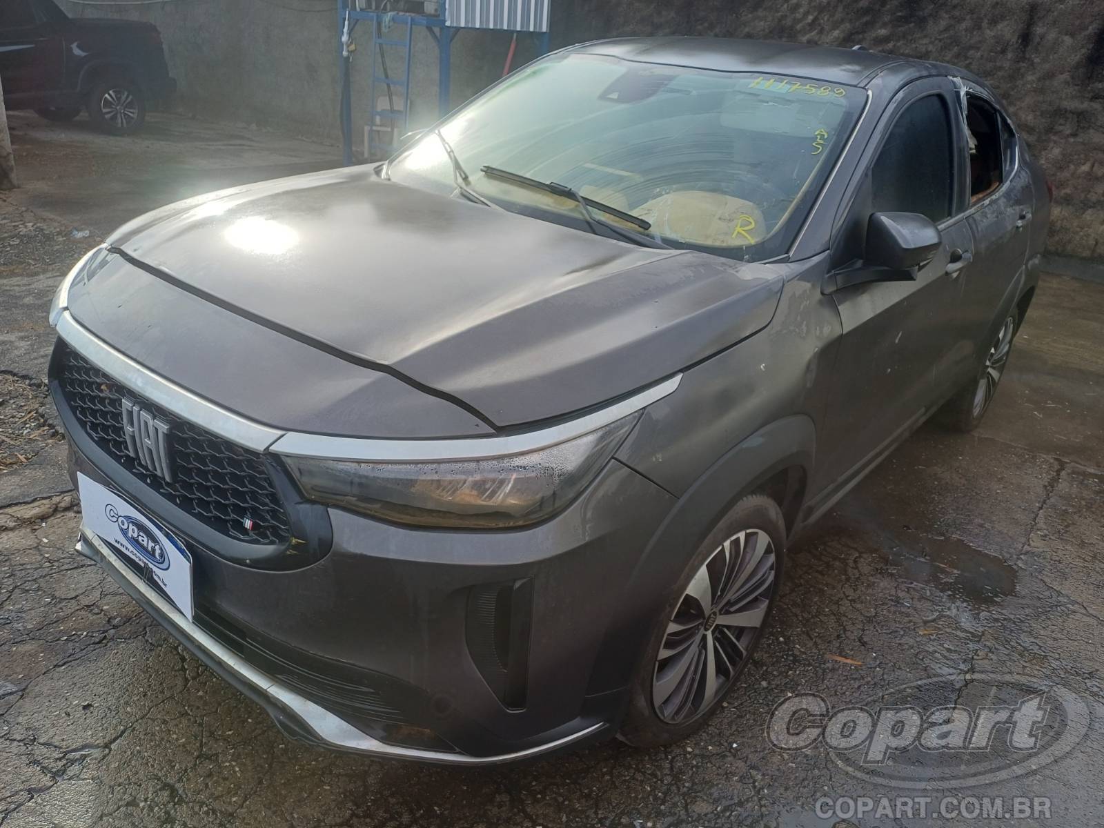 Foto 2: 2023 FIAT FASTBACK