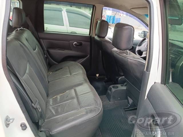 2014 NISSAN LIVINA 