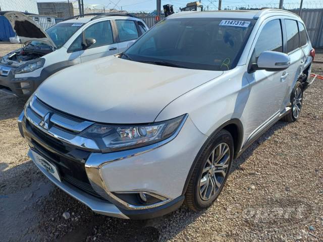 2018 MITSUBISHI OUTLANDER 