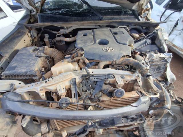 2024 TOYOTA HILUX CD 