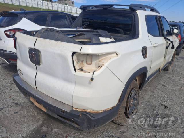 2017 FIAT TORO 
