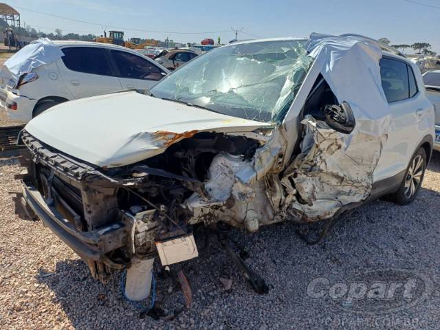 2021 VOLKSWAGEN T-CROSS 